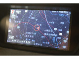 純正HDDナビ CD DVD USB フルセグ対応 専用デザインでインパネに自然な形でナビがありますので見やすくとても雰囲気があります。