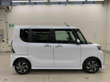 軽自動車、小型車を中心に常時300台展示車を御用意させて頂いております