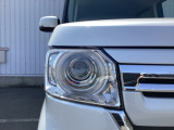 LEDヘッドライトで夜道も安心!