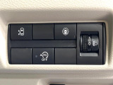 【パワースライドドア】スマートキーや運転席のスイッチでスライドドアの開閉が可能♪電動だから力を入れてドアを開ける必要が無く、小さいお子様でも、重い荷物を持っている時もラクに開け閉めできます♪