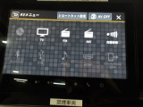 FM/AMラジオ、CD/DVDプレイヤーに加えて、TVチューナーなども付属しております!