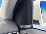 ●harman/kardonサウンドシステム:オーディオ専門メーカーが手掛けるプレミアムスピーカーを装備。多数のスピーカーから、音の粒立ちまで分かる高品質な音楽をお楽しみいただけます。