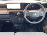 運転席周りも視界もよくハンドルも軽い取り回しなのですごく運転がしやすい車です。