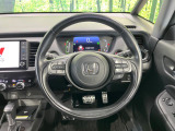 【ステアリングスイッチ】運転中、前方から目線をそらすことなく、オーディオ等の操作が可能な便利機能!安心&快適なドライブを演出してくれます♪