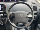 【ステアリングスイッチ】運転中、前方から目線をそらすことなく、オーディオ等の操作が可能な便利機能!安心&快適なドライブを演出してくれます♪
