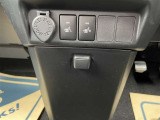 運転席・助手席シートヒーター付き♪お尻や腰回りを温めてくれますよ(^^♪