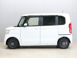 【コーティング】大好評のボディコーティング「グラスコーティング ガードコスメSP」もご納車までに施工可能。ボディをキレイな状態に保ってくれます。