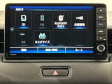 スマートフォンのような操作感の静電式タッチパネル。
