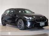 BMW認定中古車は第三者品質評価制度も採用しております。AIS方式による車両品質評価制度も導入し公平な車両コンデション評価を行うことにより車両品質の透明性を高めると同時に更なる信頼と安心をお届けします