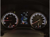 メーターは見やすい安全仕様!様々な情報がここに詰まっております◎ご来店時にはお客様自身の目でご確認ください。内装の質感や臭い・小さな傷など写真ではお伝えしにくい部分が有るのがU-carです。
