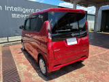 フロントだけでなく、バックソナーも付いてるので駐車時もバッチリ補助してくれます(*^^*)