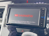【純正ナビ】人気の純正ナビを装備しております。ナビの使いやすさはもちろん、オーディオ機能も充実!キャンプや旅行はもちろん、通勤や買い物など普段のドライブも楽しくなるはず♪