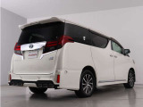 当店では、厳選された車両のみ展示しております。アルファード・ヴェルファイアに特化した専門店ならではの豊富な在庫の中から、お気に入りの一台をお探しください!