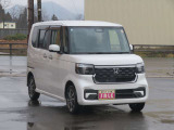 レーダーブレーキサポート付きです。横滑り防止機能付きです。