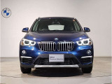 【キドニーグリル】BMWは約90年もの間、ほぼ全ての車両にひと目でBMWだと分かるこの特徴的なフロントグリルが備えられ、デザイン・アイコンとして親しまれてきました。