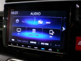 CD、DVD、Bluetooth、AM、FM、AUX、スマートフォン接続ができます。