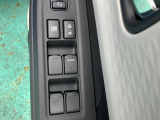パワーウインドウスイッチです!