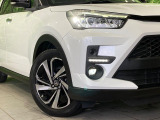 【シーケンシャルターンランプ付きLEDヘッドライト】人気の『流れるウィンカー』付きのLEDヘッドライトを装備♪高級感はもちろん、点灯時は存在感たっぷりで他車からも認識されやすく安心です。