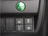 あんしんパッケージ装備車です。低速域衝突軽減ブレーキと誤発進抑制機能,サイドカーテンエアバックにより万一の事故防止と乗員保護に役立ちます。