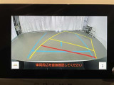 【バックモニター】駐車時に後方がリアルタイム映像で確認できます。駐車時や、夜間のバック時に大活躍♪