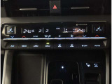 オシャレなインテリアで運転する気分も盛り上がりますよね^^