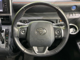 【ステアリングスイッチ】運転中、前方から目線をそらすことなく、オーディオ等の操作が可能な便利機能!安心&快適なドライブを演出してくれます♪