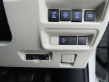 両側電動のスライドドアで楽々スムース!運転席からも開閉の操作もできます♪キーのスイッチひとつで自動開閉できる便利な機能もついてます♪