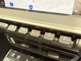 ご納車後は最寄りのポルシェセンターにてメンテナンス、保証をお受けいただけます。