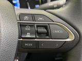 【レーダークルーズコントロール】高速道路での長距離走行が楽に!!自動で速度を保つクルーズコントロールが、衝突軽減システムと連携し、前方の車両を感知して車間を保つように速度調節してくれます!!