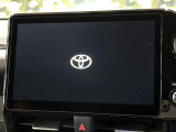【10.5インチナビ】高級感とインパクトのある大画面ナビを装備。各種オーディオ操作はもちろん、スマホ連携もできる利便性の高いナビです♪