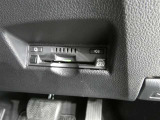高速道路を賢く使うETC2.0装備です。高速道路とクルマが情報を連携して渋滞の迂回ルートや災害時の適切な誘導をしてくれたりします。