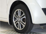 認定中古車では、厳しいHonda認定基準をクリアした厳選されたHonda認定中古車のみ、取り扱っております。「ご購入前の安心」「納車後の信頼」を車両と一緒に提供しております。