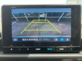 純正リアカメラ装備、初心者の方やバックが不安な方でも安心して車庫入れができるリバース連動リアカメラが装着されています。狭い駐車場や雨の日の夜間でもストレスなく運転していただけます