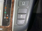 【横滑り防止機能】 車両走行安定補助システム搭載  車が横滑りしそうになった際に、横滑りを防ぐ安全装備が付いています。