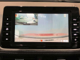 前方の映像だけでなく、車内から後方の映像もばっちり記録します