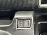 両側電動スライドドアです