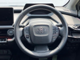 【純正革巻きステアリング】上質な革を使用することで、手にしっかり馴染みとても運転しやすいハンドルです♪