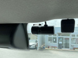 あおり運転、事故等の証拠となる画像を再生出来ますドラレコです。