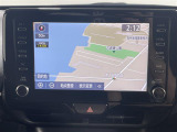 【純正8インチディスプレイオーディオ】スマホに接続すれば「Apple CarPlay」または「Android Auto」から、アプリのナビや電話・メッセージ・音楽などが利用できます!