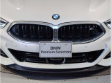 【キドニーグリル】BMWは約90年もの間、ほぼ全ての車両にひと目でBMWだと分かるこの特徴的なフロントグリルが備えられ、デザイン・アイコンとして親しまれてきました。