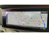 【コマンドシステム】センターのコントローラーとスイッチ類及び音声認識機能により、ナビゲーションやオーディオ&ビジュアル、車両設定等を安全に操作できます。また高精度ディスプレイを採用しています。