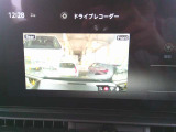 ドライブレコーダーの映像も映す事が可能です。
