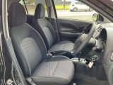 運転席・助手席の方が座るシートです。実際お座りいただくのが、分かりやすいと思います。お気軽にご来店ください