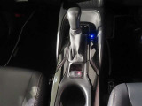 本革巻きシフトノブ&電動パーキングブレーキ