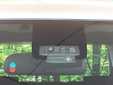 【トヨタセーフティセンス】走行中に前方の車両等を認識し、衝突しそうな時は警報とブレーキで衝突回避と被害軽減をアシスト。より安全にドライブをお楽しみいただけます。