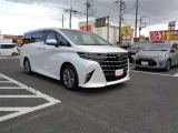 新車・中古車を取り揃えてお客様のご来店をスタッフ一同お待ちしております。