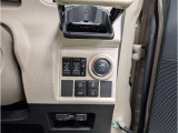 運転席付近の装備ボタンです。
