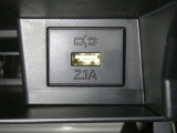 【充電用USB端子】デバイスの充電に便利です。※実際の接続端子は写真で確認or店舗までご気軽にお問合せください♪