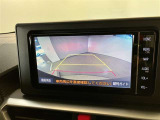 バックギアに入れると、このように後方が映し出されます!最終確認はご自身の目と耳で必ず行ってください!安全第一で!