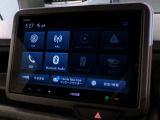 CD、DVD、Bluetooth、AM、FM、AUX、スマートフォン接続ができます。